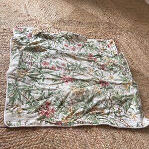 Pair of Tropical linen shams -- needs to be steamed or ironed